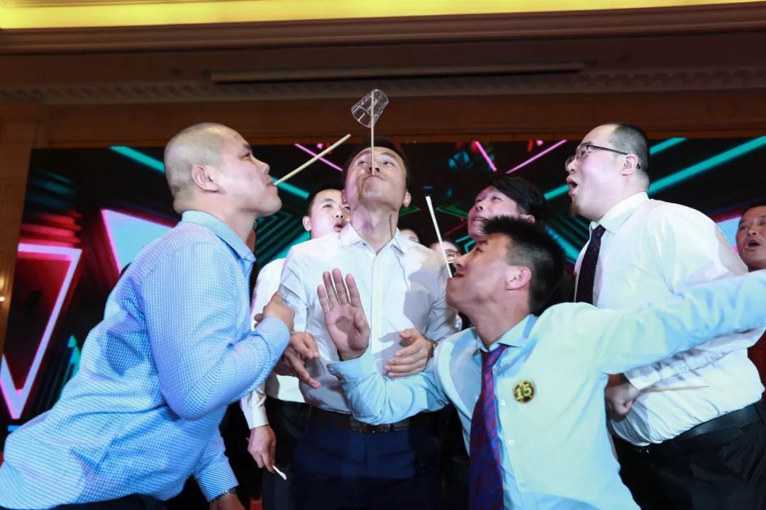 熱烈慶?！白兏飫?chuàng)新 揚帆未來”北京中成康富2019年合伙人年會勝利召開