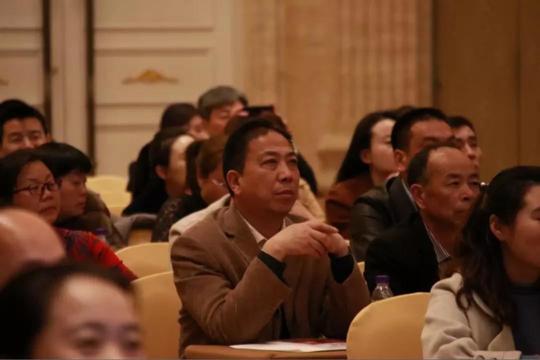 熱烈慶?！白兏飫?chuàng)新 揚帆未來”北京中成康富2019年合伙人年會勝利召開
